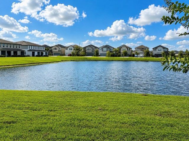 8212 CRESCENT OAKS DRIVE, New Port Richey, FL 34655