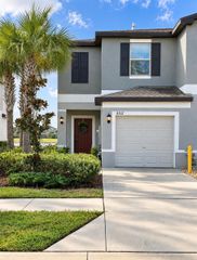 8212 CRESCENT OAKS DRIVE, New Port Richey, FL 34655