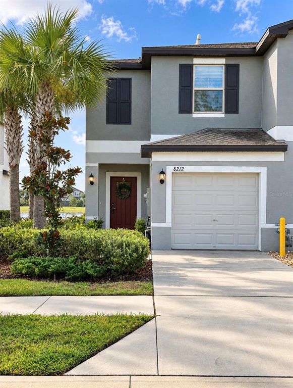 8212 CRESCENT OAKS DRIVE, New Port Richey, FL 34655