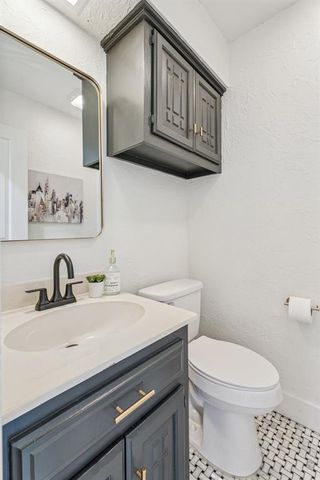 1909 Wren Court, Edmond, OK 73034