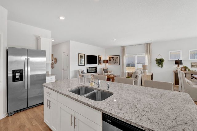 4226 SANDY HOLLOW LN, Millington, TN 38053