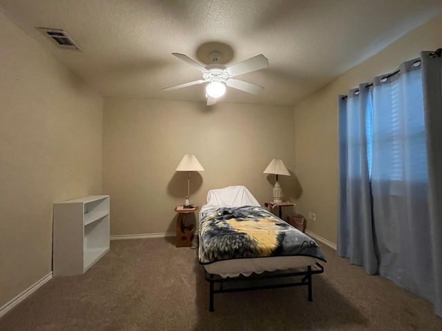 652 Pecan LN, Cottonwood Shores, TX 78657