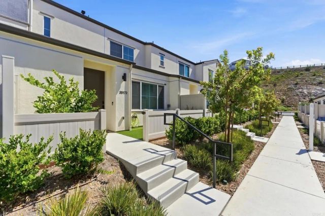 35172 Rangpur Lane, Fallbrook, CA 92028