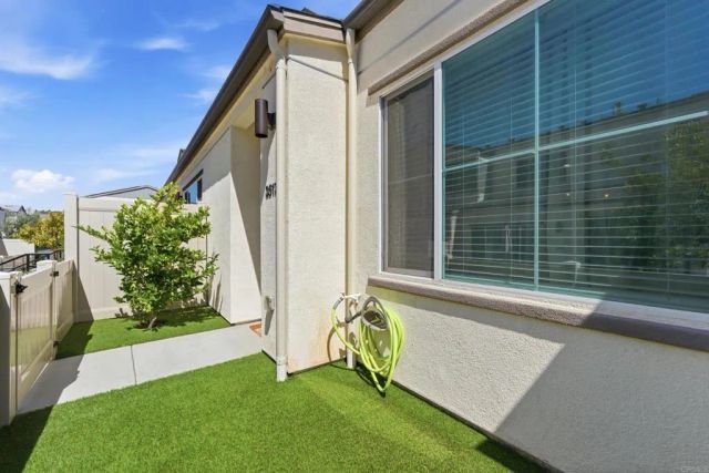 35172 Rangpur Lane, Fallbrook, CA 92028