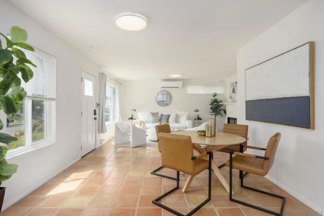 2242 Congress St, San Diego, CA 92110