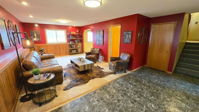 40566 Golden Avenue, North Branch, MN 55056