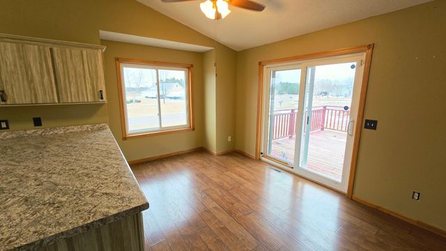 40566 Golden Avenue, North Branch, MN 55056