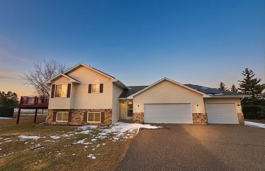 40566 Golden Avenue, North Branch, MN 55056