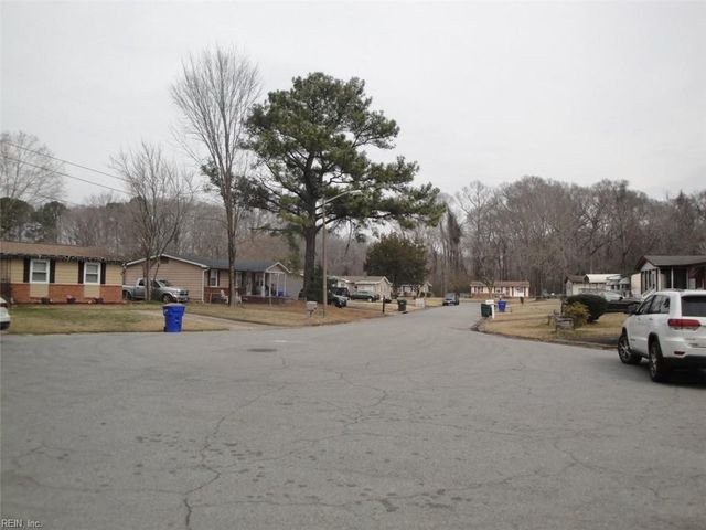 1304 Shelton CT, Suffolk, VA 23434