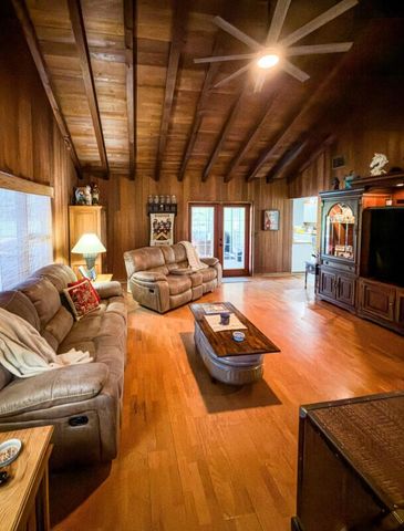 1464 Clydesdale Drive, Loxahatchee, FL 33470