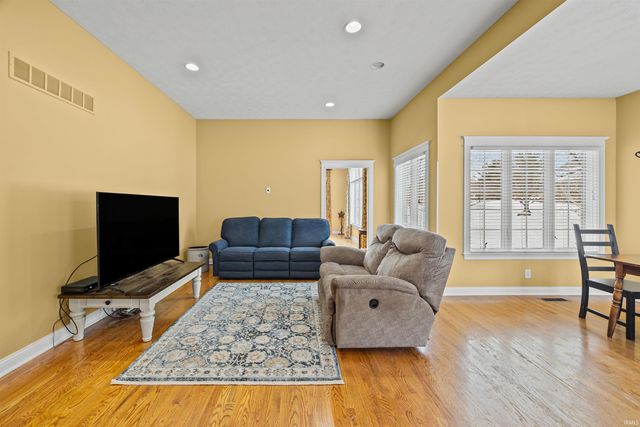 4532 E Foxmoor Lane, Lafayette, IN 47905