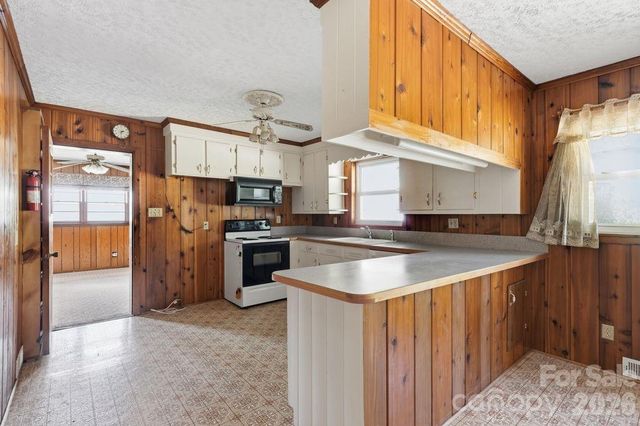 4108 Terry Terrace, Matthews, NC 28105