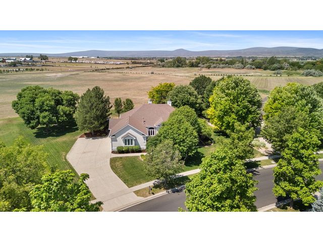 8445 Golden Eagle Rd, Fort Collins, CO 80528