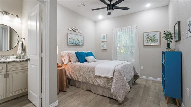 16829 W Forrestal, Montgomery, TX 77316