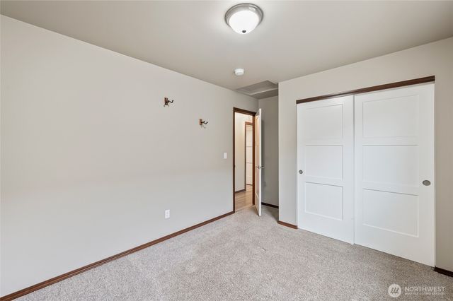 438 S Kansas Loop, East Wenatchee, WA 98802