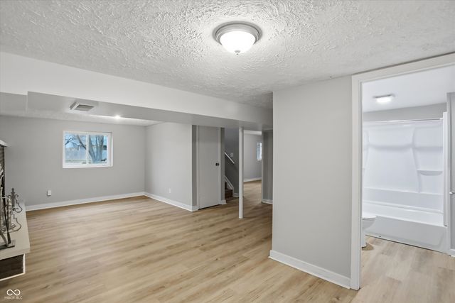 3909 Richelieu Court, Indianapolis, IN 46226