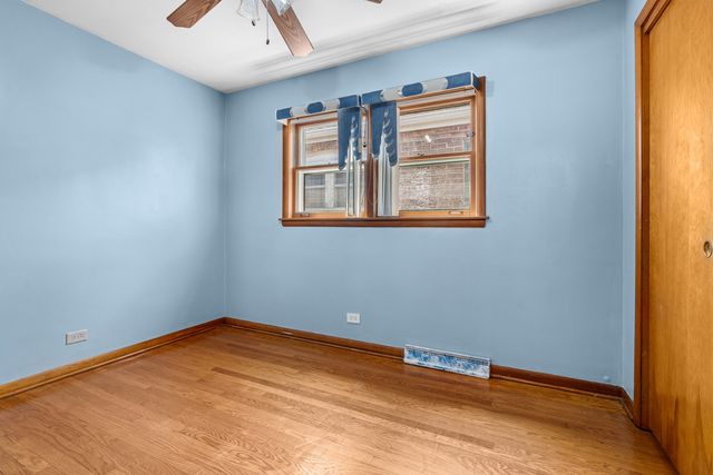 3855 W 58th Place, Chicago, IL 60629