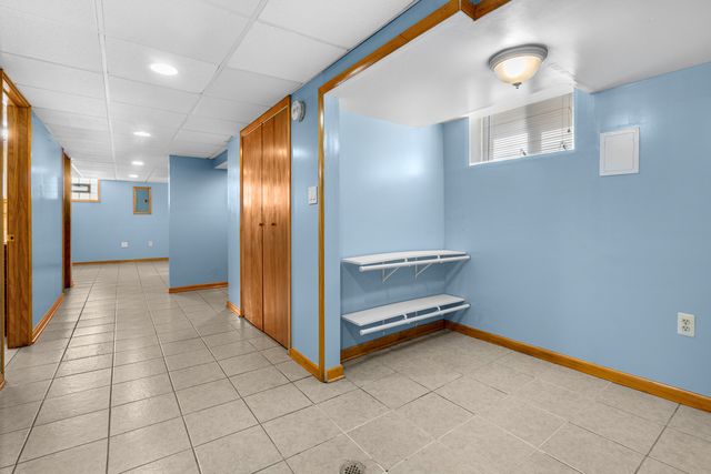 3855 W 58th Place, Chicago, IL 60629
