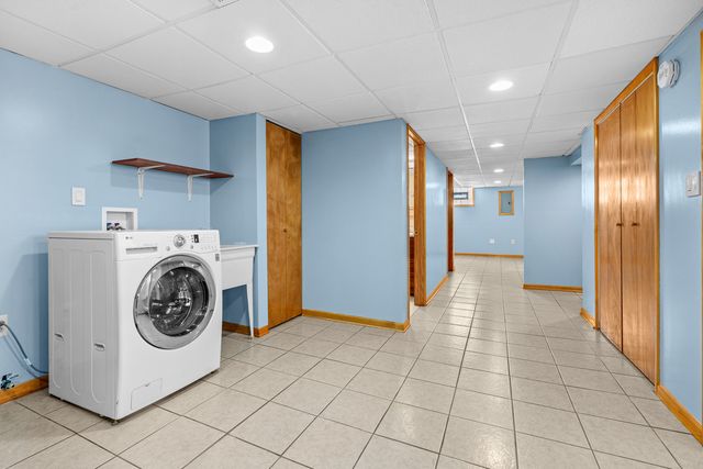 3855 W 58th Place, Chicago, IL 60629