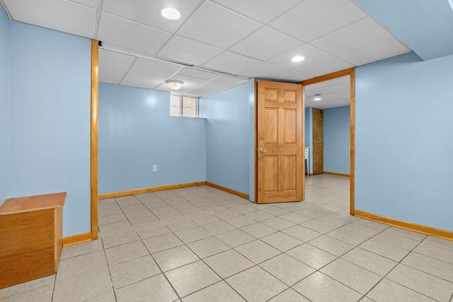 3855 W 58th Place, Chicago, IL 60629