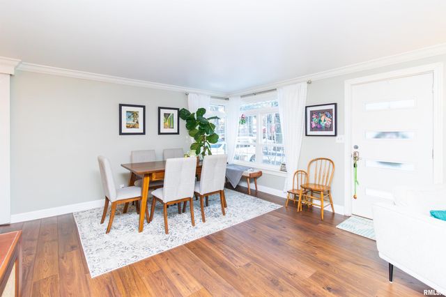 303 E LYNDALE Road, Peoria, IL 61614