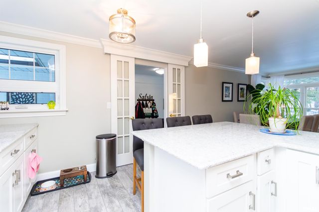 303 E LYNDALE Road, Peoria, IL 61614