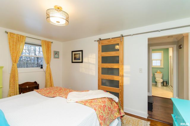 303 E LYNDALE Road, Peoria, IL 61614