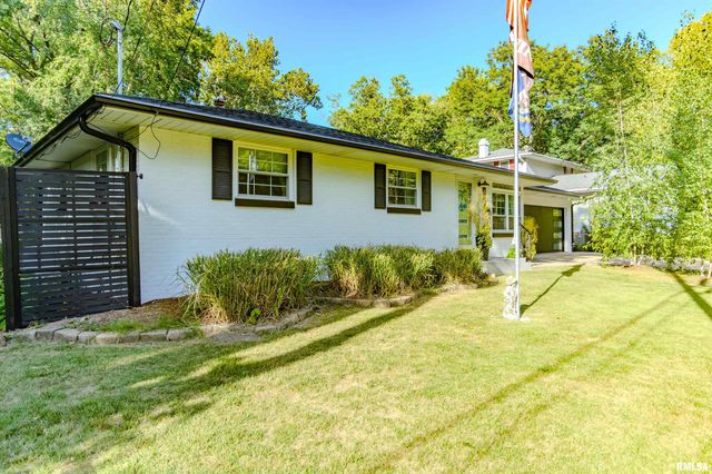 303 E LYNDALE Road, Peoria, IL 61614