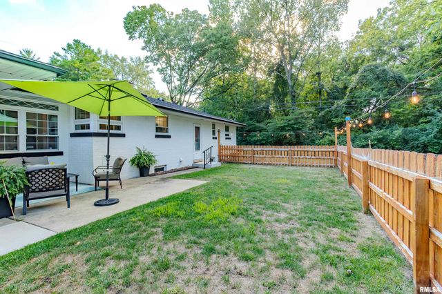 303 E LYNDALE Road, Peoria, IL 61614