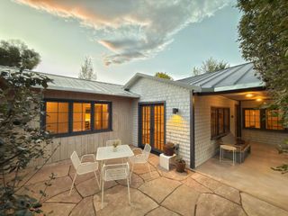 806 Don Gaspar, Santa Fe, NM 87505