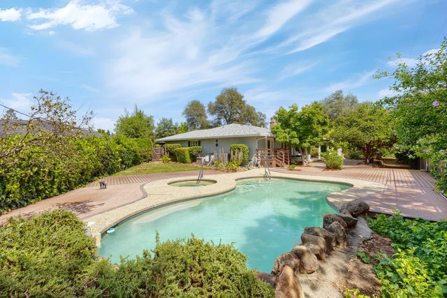 8730 Spooner Ct, Granite Bay, CA 95746