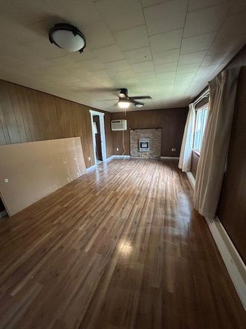 305 Lorton Avenue, Disney, OK 74340