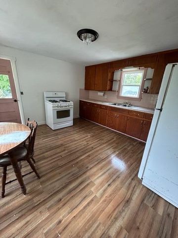 305 Lorton Avenue, Disney, OK 74340