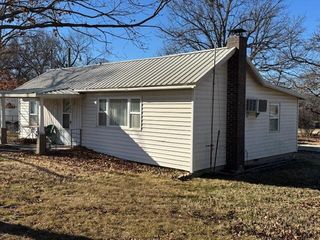 305 Lorton Avenue, Disney, OK 74340