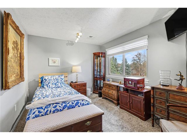 7754 S Oneida Ct, Centennial, CO 80112