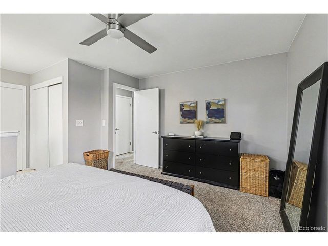 7754 S Oneida Ct, Centennial, CO 80112