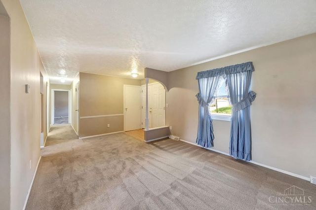 520 Meadow Lane, Trenton, OH 45067