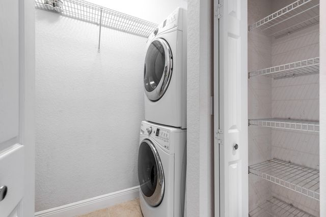 3557 Forest Hill Boulevard 54, West Palm Beach, FL 33406