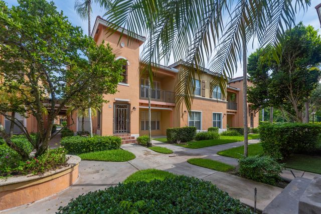 3557 Forest Hill Boulevard 54, West Palm Beach, FL 33406
