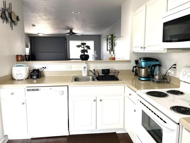 6541 Nottinghill Trail Drive, 15, Canal Winchester, OH 43110