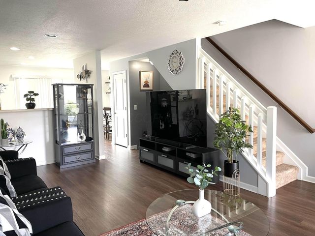 6541 Nottinghill Trail Drive, 15, Canal Winchester, OH 43110