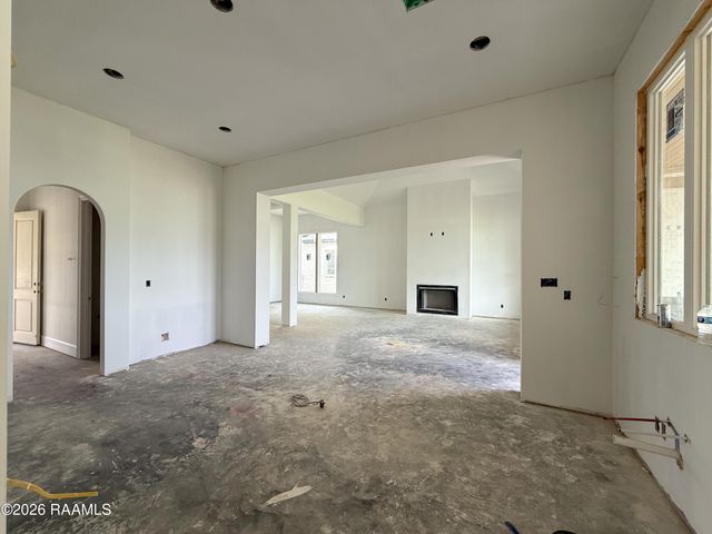 117 Summit Heights Drive, Youngsville, LA 70592