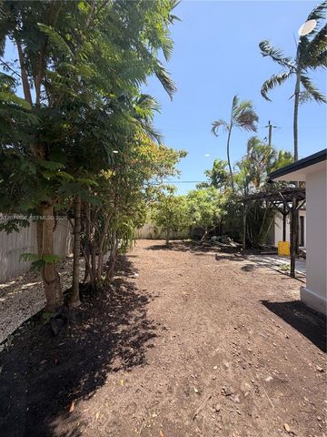 3680 NW 16th Street, Miami, FL 33125