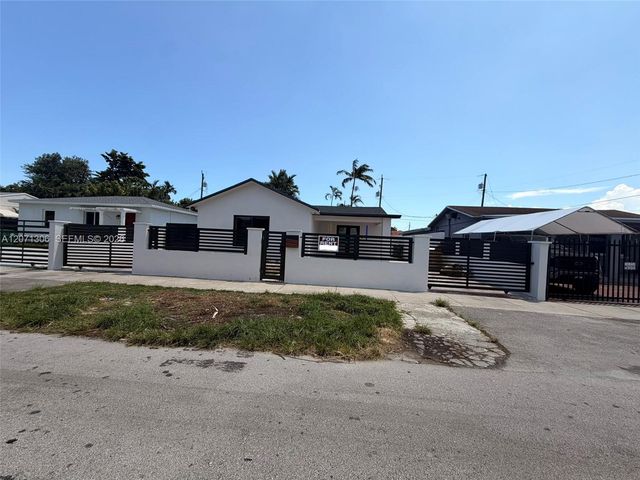 3680 NW 16th Street, Miami, FL 33125
