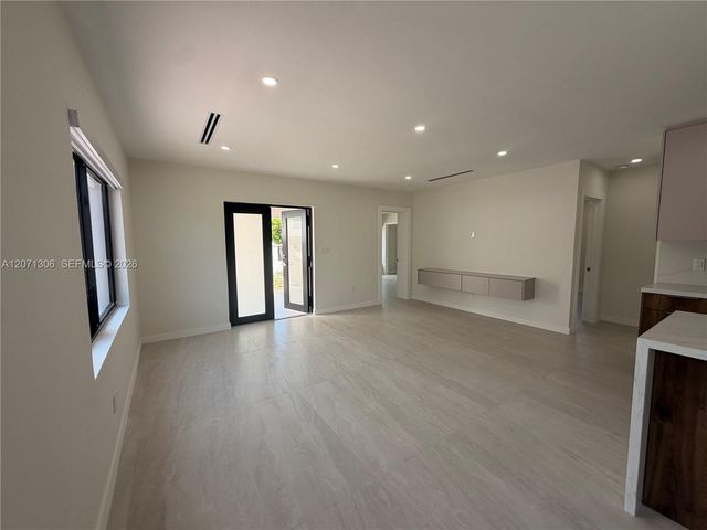 3680 NW 16th Street, Miami, FL 33125