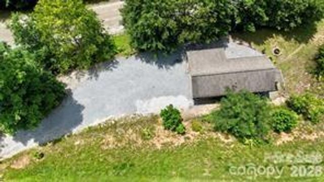 37 Coyote Drive, Marion, NC 28752