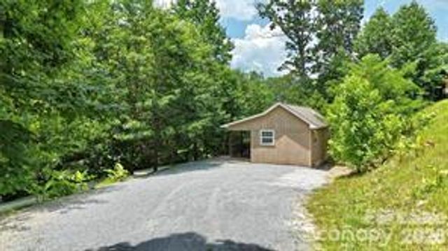 37 Coyote Drive, Marion, NC 28752