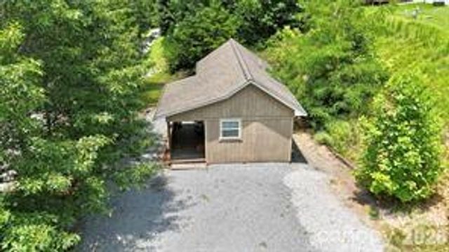 37 Coyote Drive, Marion, NC 28752