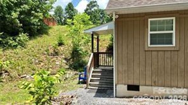 37 Coyote Drive, Marion, NC 28752