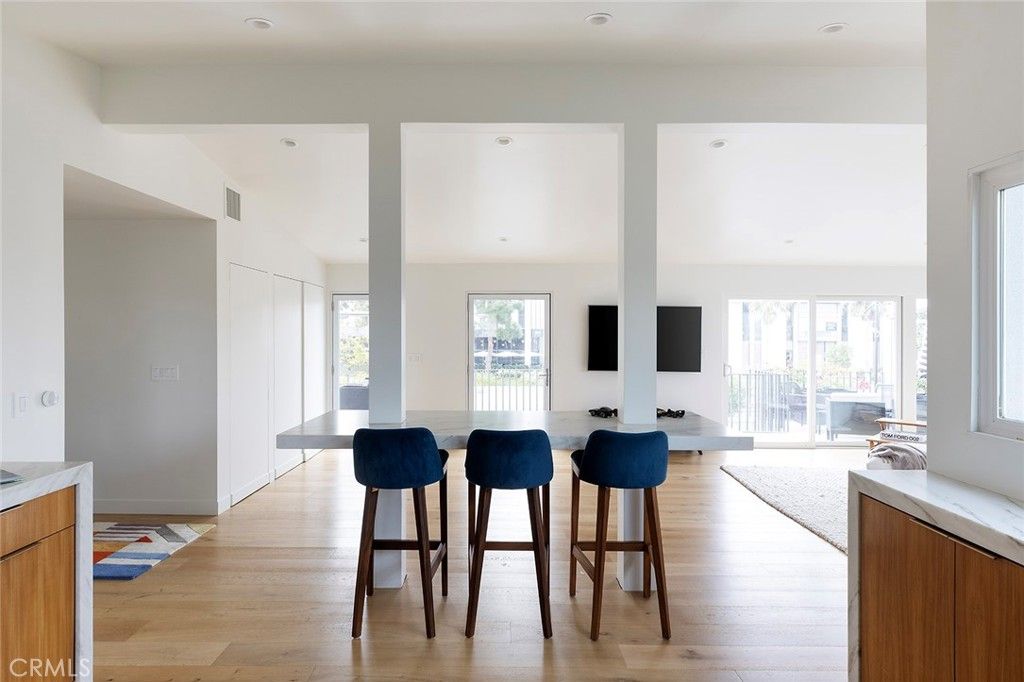 1504 Westcliff Drive 5, Newport Beach, CA 92660 — photo 5